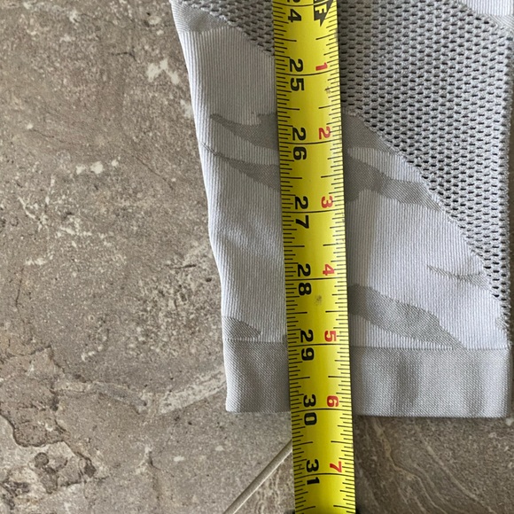 NWOT Ryderwear Camo Seamless High Waisted Leggings - S Light Grey Camoflaugr - Picture 7 of 16